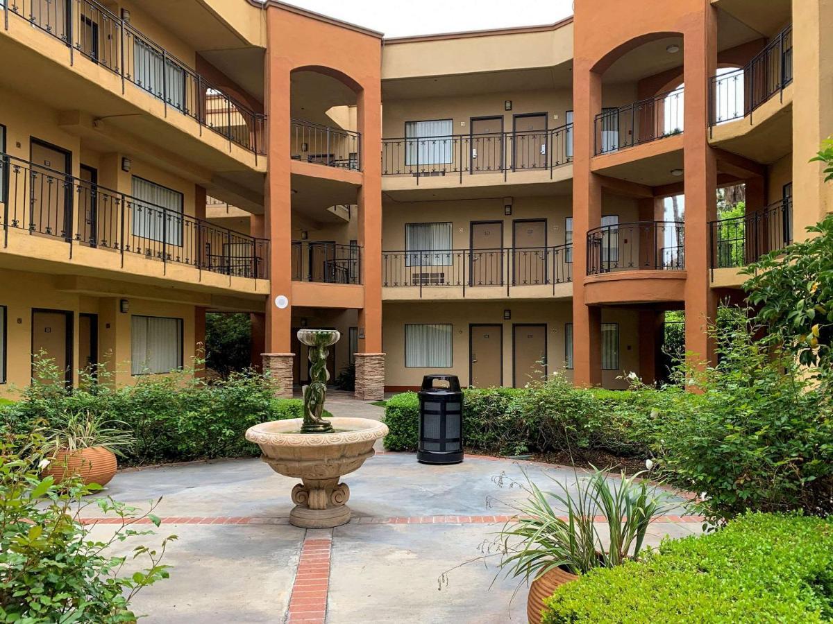 Hotel Mainstay Orange County John Wayne Airport 3*